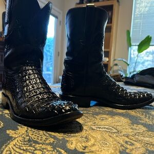Lucchese Classics Black Nile Crocodile Boots. Size 8.5 D made in 2002.